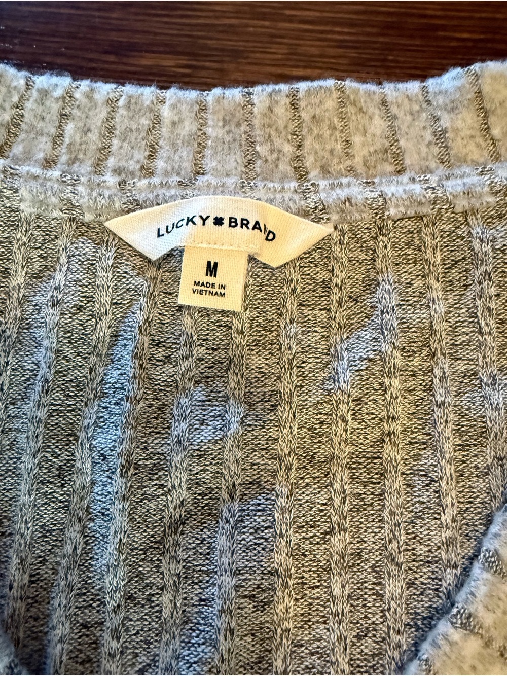 Lucky Brand Gray Ribbed V-Neck Short-Sleeve Top - Picture 2 of 5